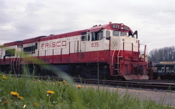 U30B 835 at Thayer, Missouri on April 13, 1979 (R.R. Taylor)