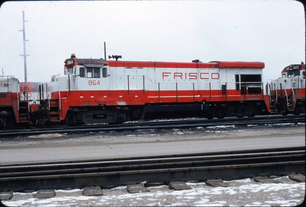 B30-7 864 at Springfield, Missouri on January 5, 1980