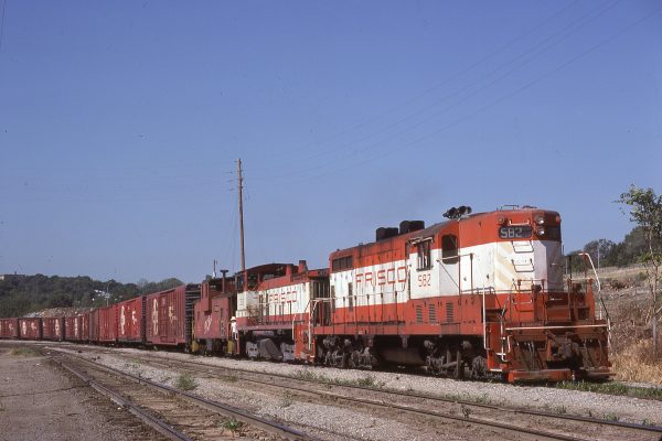 GP7 582, SW1500 333 and Caboose 1270 at Rosedale, Kansas on August 4, 1978 (Bob Wilt)