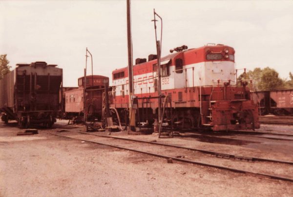 GP7 582 at Bonner Springs, Kansas in May 1979