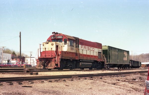 GP15-1 100 at Thayer, Missouri on April 13, 1979 (R.R. Taylor)