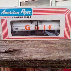 A.F. Gulf 9100 1979 issue S gauge